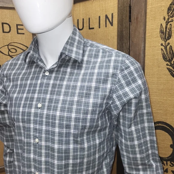 Hugo Boss Men's Plaid Button-Up Shirt, 15.5, Sharp Fit - Picture 2 of 7